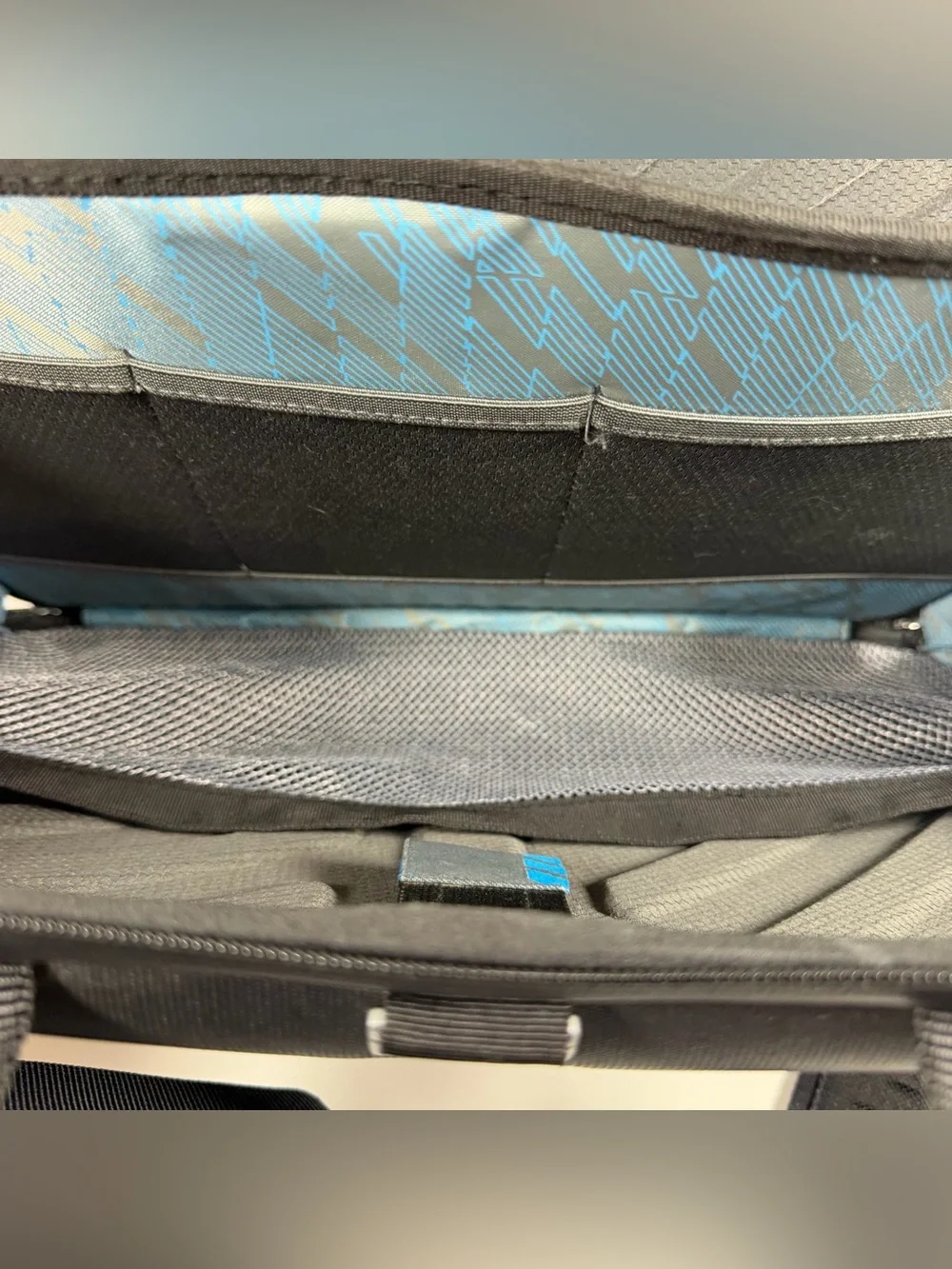 Thule Black Hard Shell Laptop bag with Shoulder Strap